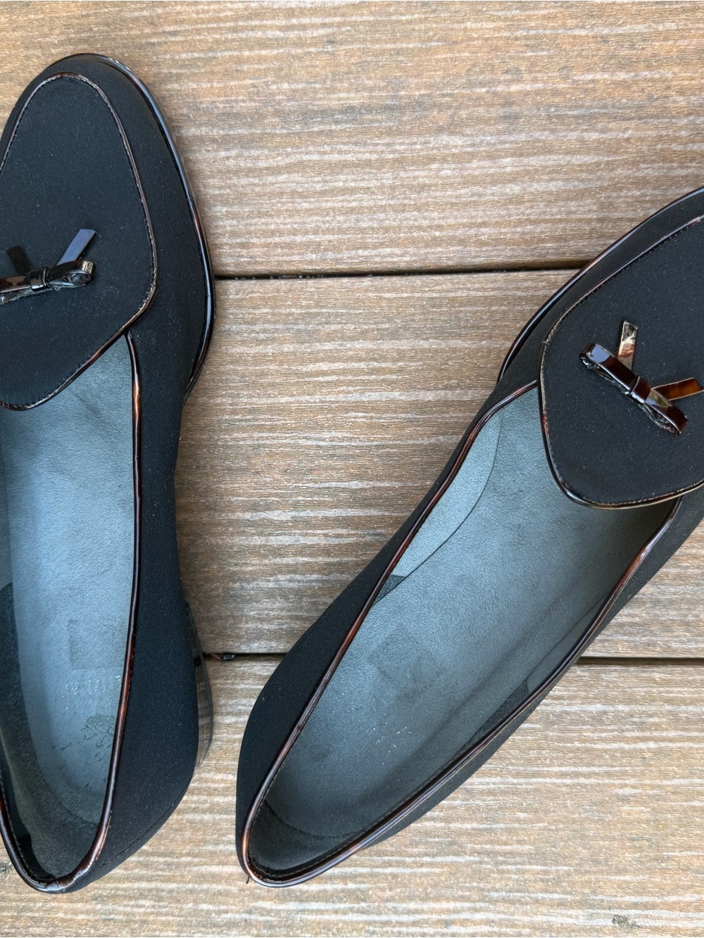 Stuart Weitzman Classic Black Women's Loafers with Tortoiseshell Accent size 8